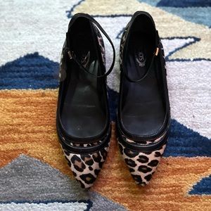 Tods leopard print flats